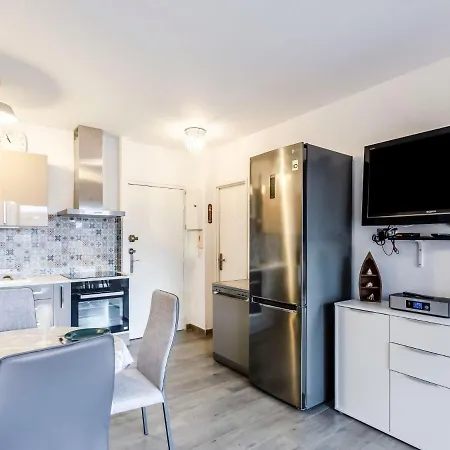 Port De La Gavine-28 By Interhome Hyères